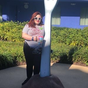 Meet your Posher, Danielle